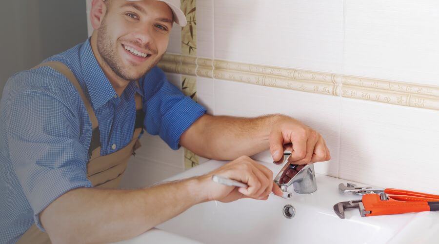 Expert burst pipe repair services in Poplar Bluff, MO